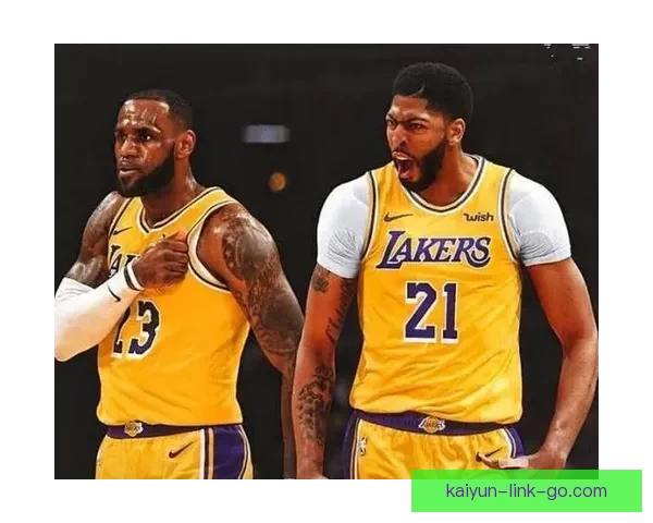 火湖大战湖人团结沟通火箭各自为战遭名嘴怒批