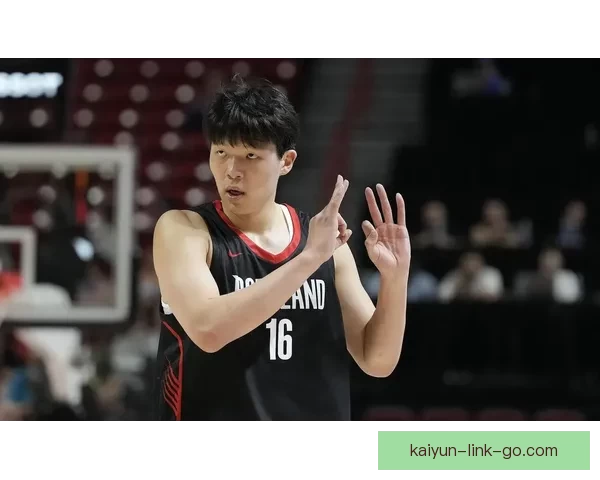 练级归来杨瀚森重返开拓者担纲内线核心再出发全力冲击新赛季荣耀征程 练级归来杨瀚森重返开拓者担纲内线核心再出发全力冲击新赛季荣耀征程