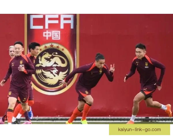 国足将在6月迎战泰国朝鲜伊朗三支强队进行热身赛备战国际赛事